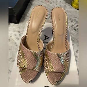 ALDO Bronze and Gold Snake skin heels